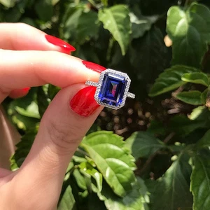 Anillo de oro blanco real de 18 quilates cultivado en laboratorio de 5,57 quilates corte esmeralda zafiro azul y diamante - Imagen 1 de 12