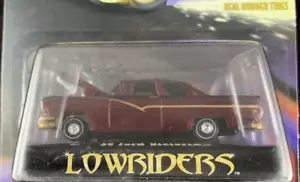 2000 RACING CHAMPIONS - LOWRIDERS - LIMITED EDITION - 1956 FORD VICTORIA - Picture 1 of 6