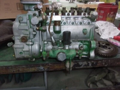 JOHN DEERE 4440 INJECTION PUMP BOSCH SE500153 - Image 1 of 4