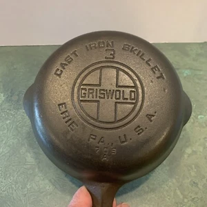 Vintage Griswold No. 3 Cast Iron Skillet Large Block Logo 709 A *Level - Picture 1 of 15