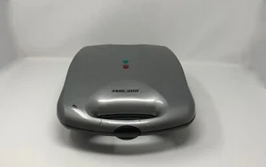 Black And Decker Belgian Waffle Maker Used - Picture 1 of 4