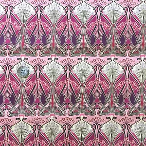 Liberty Tana Lawn™ *Ianthe* ~ 42cm wide x 48cm long - pink and purple - Picture 1 of 1