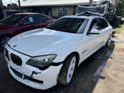 Fuel Filler Door BMW 750I 09 10 11 12 13 14 15 Foto 1 de 4