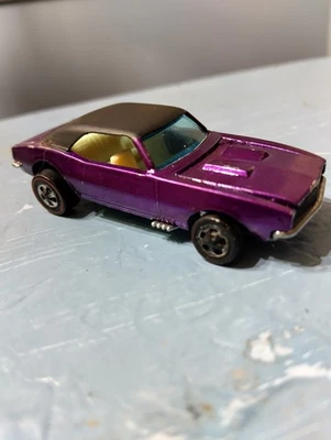 Hot Wheels Redline CAMARO Personalizado Púrpura HK Blanco Interior Raro Foto 1 de 4