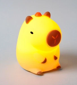 Capybara Colour Changing LED - Night Light - USB - Soft Touch-Brand New & Boxed - Picture 1 of 5