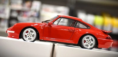 Porsche 911-993 Carrera Rs1997 red 1-18 modellino diecast solido collezione - Immagine 1 di 2