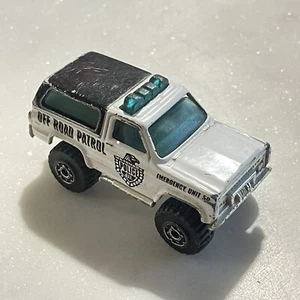 Matchbox 4X4 Chevy Blazer 1983 Off Road Patrol Notfalleinheit 50 China  - Bild 1 von 8