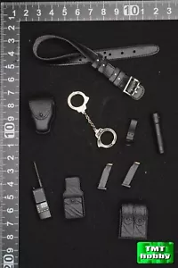 1:6 Scale Present Toys PT-sp62 Police Robot - Belt & PVC Pouches & Gears - Picture 1 of 2