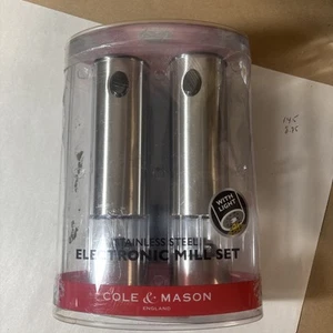 Cole & Mason Electronic Mill Set Salt And Pepper Grinders Stainless Steel Light! - Imagen 1 de 6