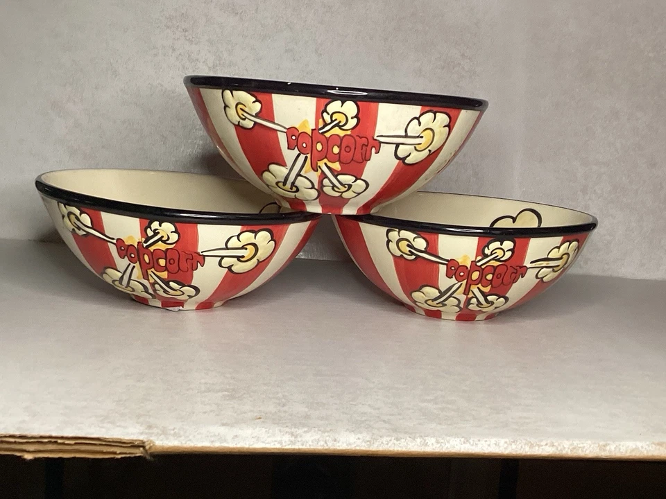Juego de 3 palomitas de cerámica a rayas rojas blancas palomitas de maíz 6-1/2”x2-1/2” Foto 1 de 4