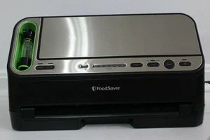 FoodSaver®  2-in-1 Automatic Vacuum Sealing System V4440 -Used  014 - Picture 1 of 6