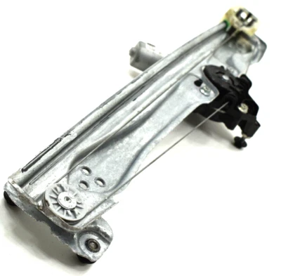 Chevrolet Silverado 3500HD 2020-2023 OEM regulador de ventana de puerta lateral trasera derecha Foto 1 de 4