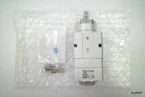 Cilindro da dito rotante SMC originale nuovo con scatola MRHQ16D-180S CYL-FIN-I-142=8B34 - Foto 1 di 15