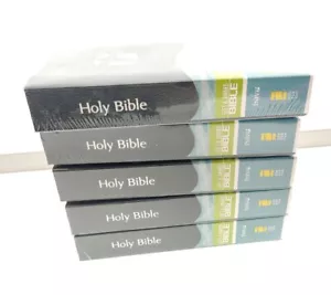TNIV GIFT AND AWARD BIBLE By Zondervan **Mint Sealed* New F64 - Picture 1 of 5