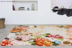 Araceli Floral Ivory Modern Hand-Tufted 100% Wool Area Rug Carpet - Picture 1 of 10