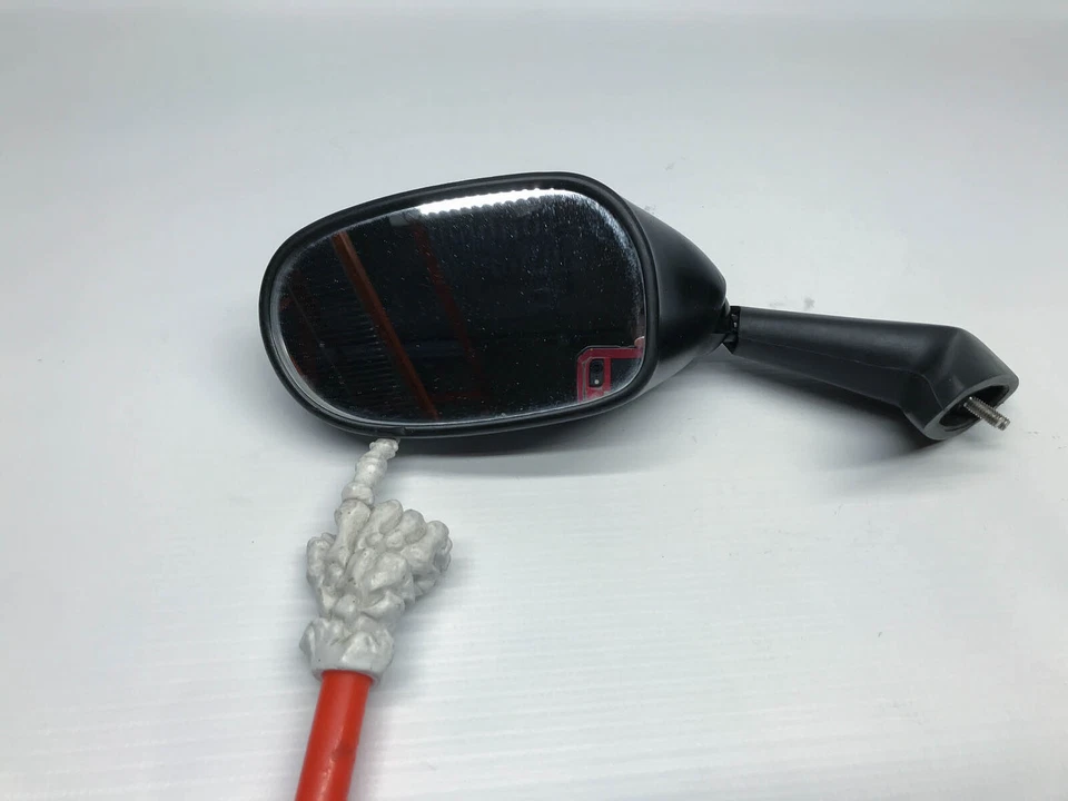 Yamaha Fazer FZS600 Links Spiegel Left Mirror (3) 97' - Imagem 1 de 4