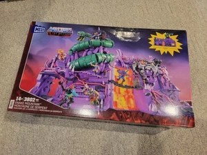 Mega Construx Masters of the Universe - Snake Mountain - Brand New - Box Damaged - Picture 1 of 5