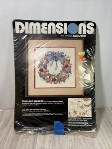 Vintage Dimemsions Kreuzstich Set Volkskunst Kranz #3905 Puppen Blumen 1987 Kunst DIY - Bild 1 von 10