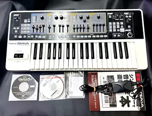 Roland GAIA SH-01 Synthesizer gebraucht, Top Zustand komplett getestet - Bild 1 von 15
