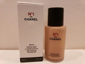 Chanel ~ No1 De Chanel ~ Red Camellia Revitalizing Foundation BR42 ~ NIB - Picture 1 of 2