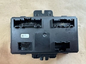 Módulo de control de temperatura climático Ford Mustang S650 2024 PR3T-18C612-BD - Imagen 1 de 3