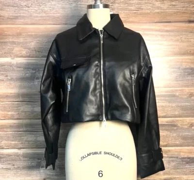 Chaqueta corta de cuero sintético para motocicleta Forever 21 - Pequeña - NUEVA Foto 1 de 4