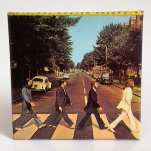 Vintage 80 THE BEATLES promo pin Abbey Road badge Original Master Recording MoFi - Picture 1 of 3