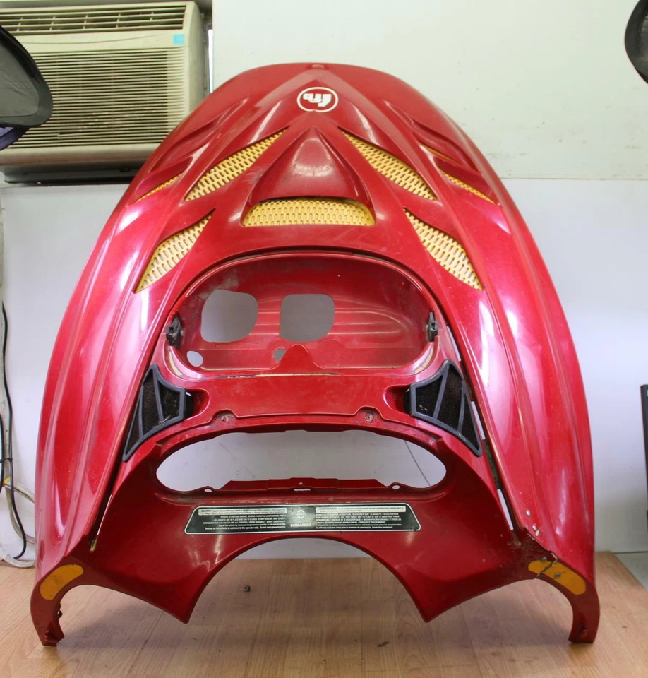 Capô 2002 SKI-DOO SUMMIT 800 - Imagem 1 de 4