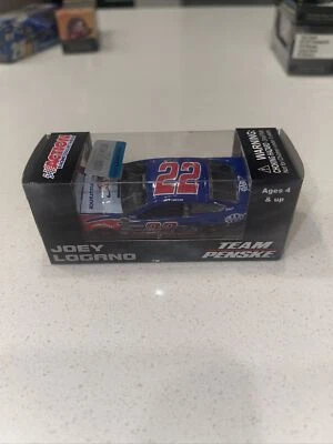 1:64 Acción 2015 #22 AAA Seguro/Carcasa Ford Fusion Joey Logano Nuevo en Caja Foto 1 de 3