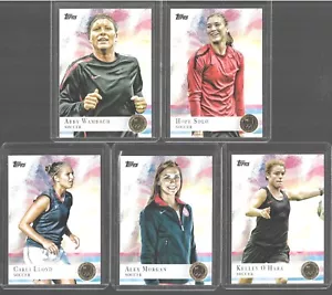 TUTTE (5) CARTE TOPPS OLYMPIC SOCCER "GOLD" 2012 SOLO LLOYD WAMBACH ALEX MORGAN + - Foto 1 di 2