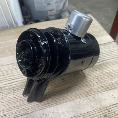 1933 Ford Flathead V8  Generator  6 Volt Rebuilt Complete Ready To Install - Image 1 of 4