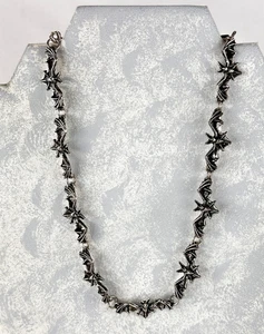Necklace Medieval Gothic Black and Silver Tone Flying Bats Novelty Halloween - Bild 1 von 6