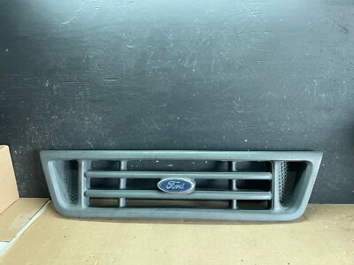 Parrilla delantera Ford Econoline E150 E250 E350 2003 a 2007 L9197 OEM DG Foto 1 de 4