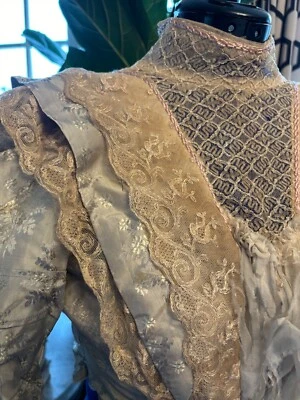 Antique Dress Bodice Victorian -Gray with lace and pink trim - Image 1 of 4