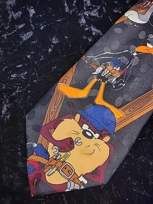 Traje De Colección Looney Tunes Mania Para Hombres Corbata Cuello Bugs Bunny Lucas Taz Diablo Foto 1 de 4