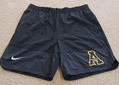 Pantalones Cortos Para Hombre Appalachian State Mountaineers Nike Drifit Con Bolsillos Grandes Foto 1 de 4