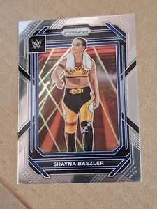2023 SHAYNA BASZLER PANINI PRIZM WWF WWE CARD #147 SMACKDOWN - Foto 1 di 2