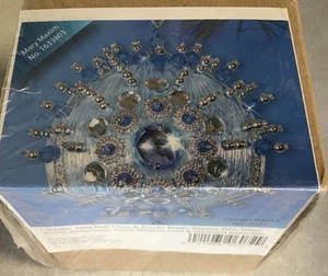 Vintage Mary Maxim Design Works Ornament Kit GOLDEN ELEGANCE 3" White Satin Ball - Picture 1 of 2