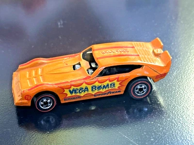 HOT WHEELS REDLINES VEGA BOMB HELLFIRE FUNNY CAR DRAGSTER ORANGE EMAILLE - Bild 1 von 4