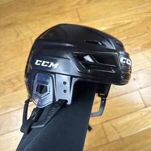 Casco da hockey su ghiaccio CCM Tacks 710 nero taglia small (1019-7057) - Foto 1 di 16