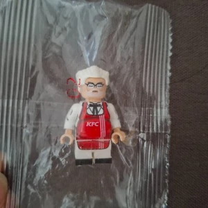 Minifigura KFC Coronel Sanders, Como Nueva Sellada en Bolsa - Imagen 1 de 3