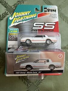 2020 JOHNNY LIGHTNING STORAGE TIN LIMITED TO 2500 1987 CHEVY MONTE CARLO SS 