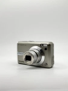 Fujifilm FinePix F30 Compact Digital Camera 6.3MP  W Battery TESTED & WORKING 📸 - Picture 1 of 6