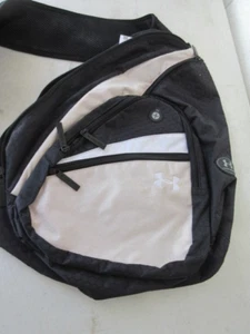 Under Armour Shoulder Strap Back Back: 4 Zip Pockets, 4 Open Pockets w Key Clip - Picture 1 of 10