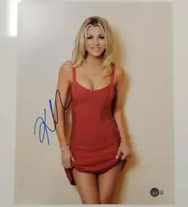 Kaley Cuoco signed 11x14 Photo Big Bang Theory actress autograph ~ Beckett BAS - Picture 1 of 3
