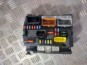 Boitier Fusible BSM R09 - PEUGEOT 207 1.6L HDI 90CV - Réf : 9667199780 - Picture 1 of 4