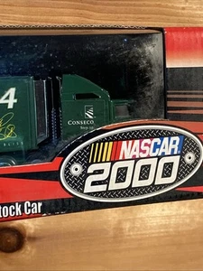 2000 NASCAR Team Conseco #14 Transporter & Die Cast Stock Car Maßstab 1:64 Neu - Bild 1 von 10