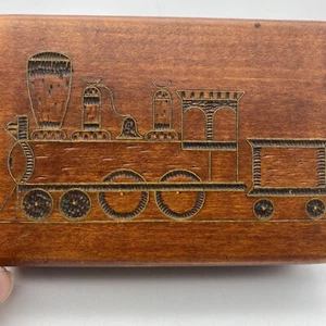 Portagioie in legno intagliato a mano treno intarsiato vintage - Foto 1 di 11