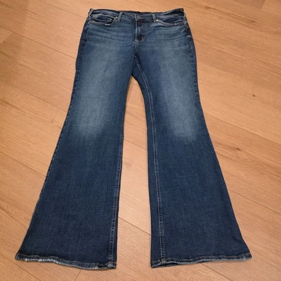 Pantalones de mezclilla plateados para mujer 32x33 Most Wanted acampanados tiro medio algodón relajado lavado medio Foto 1 de 4