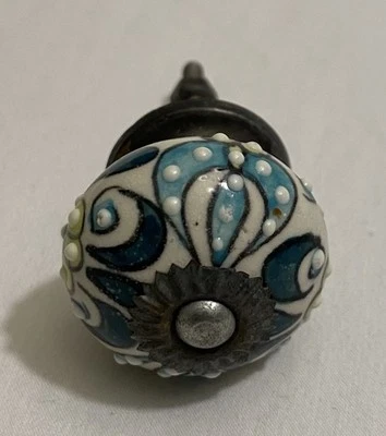 Ceramic Drawer Knobs|Drawer Pull|Cabinet Pull~Set Of 4 White & Blue Vintage - Image 1 of 4